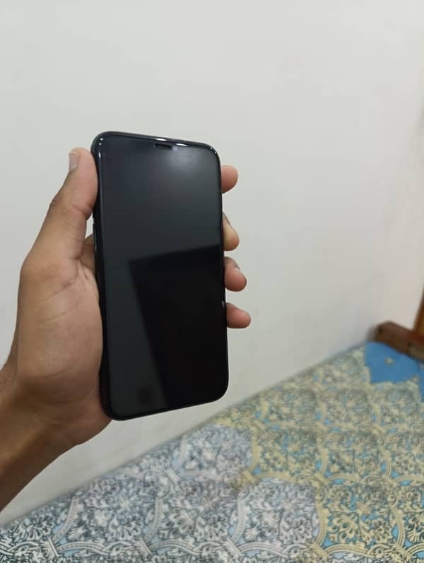 iphone 11 pro 0