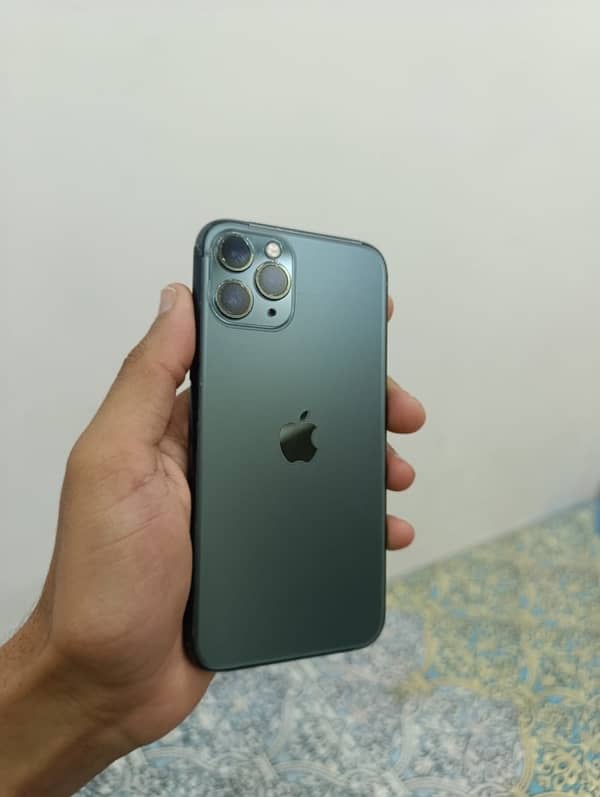 iphone 11 pro 2