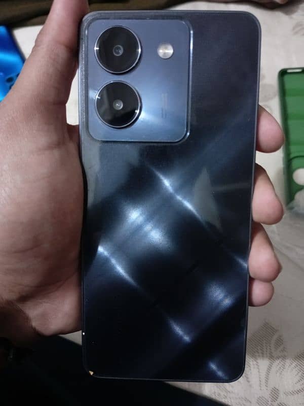 im selling vivo Y36 8/256 0