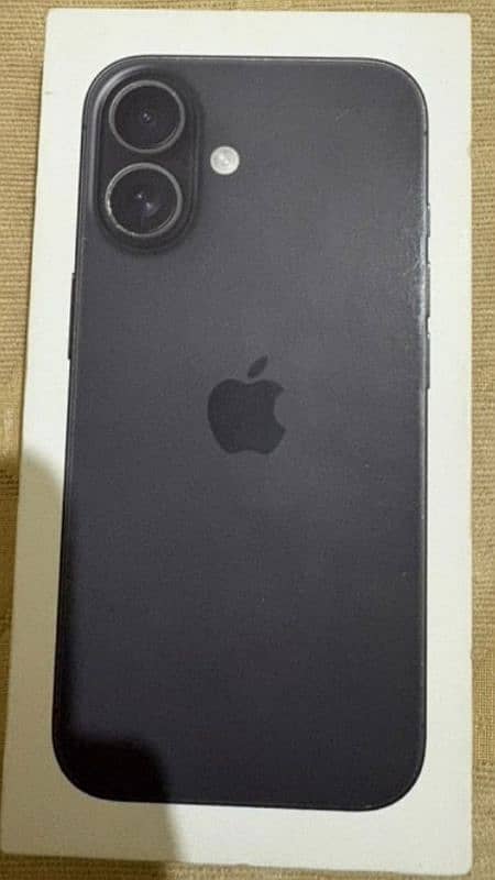 iphone 16 black jv 1