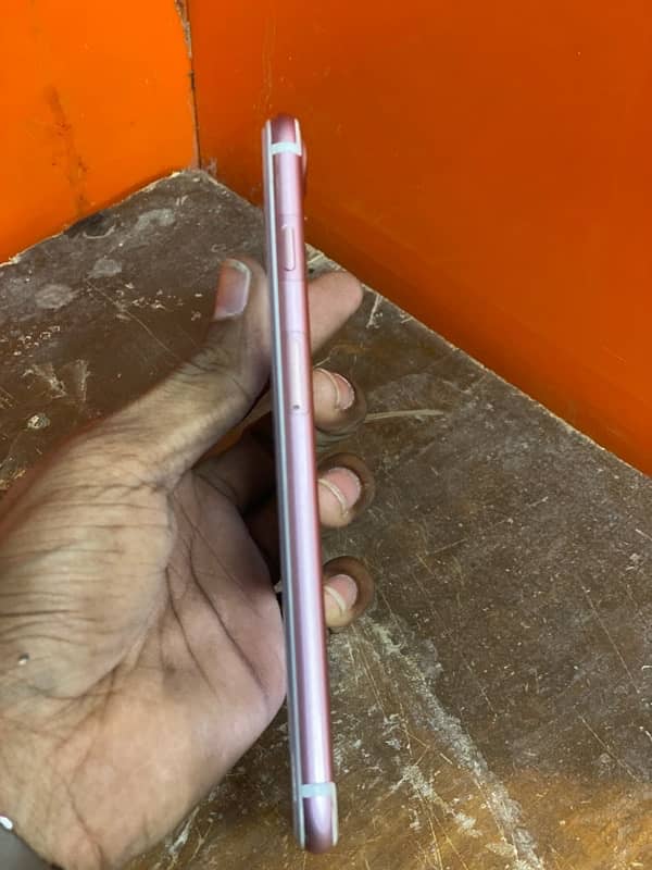 iPhone 7plus 256GB 2