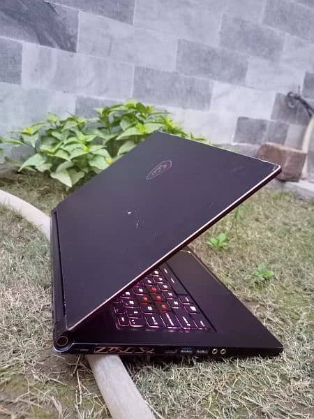 MSI GS65 STEALTH 9SG GAMING LAPTOP RTX 2O8O 24OHz 7