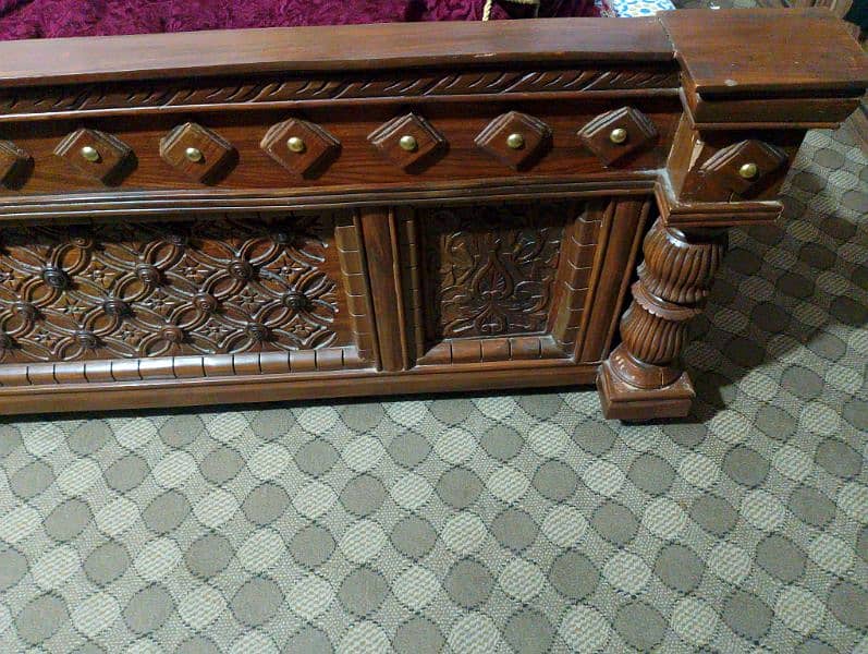 wooden bed set in chiniot design 4