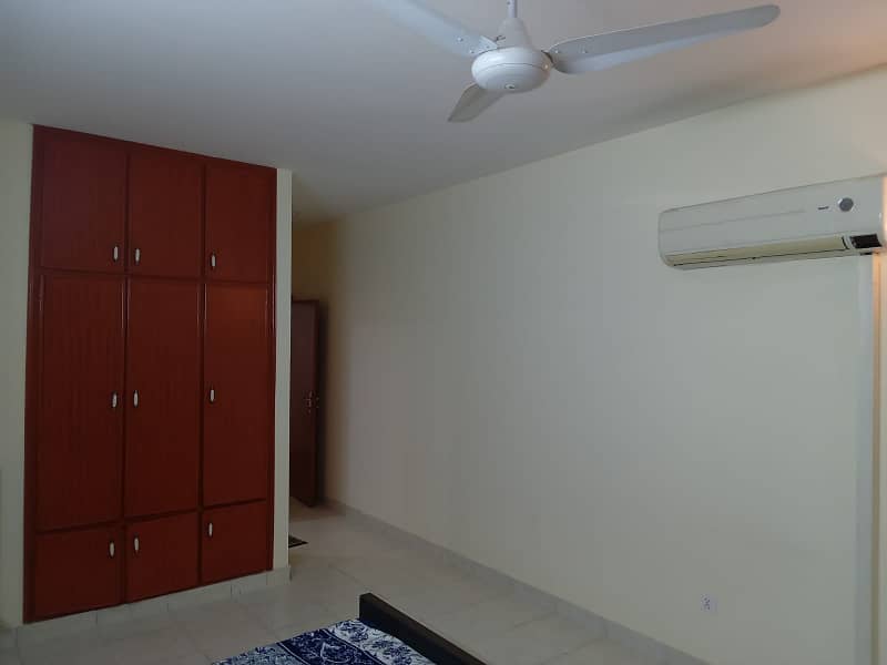 Luxury Furnished Apartment for Rent in Abu Dhabi Tower F-11 11