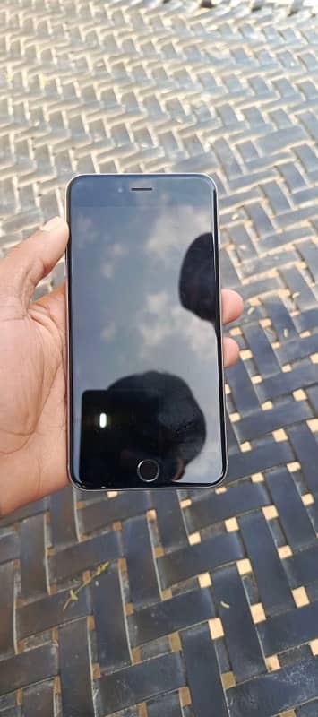 I phone 6s 32gb fresh piece non pta 1