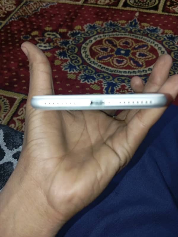 iPhone 8 plus 64GB non pta jv condition saaf Han bettey change Han 2