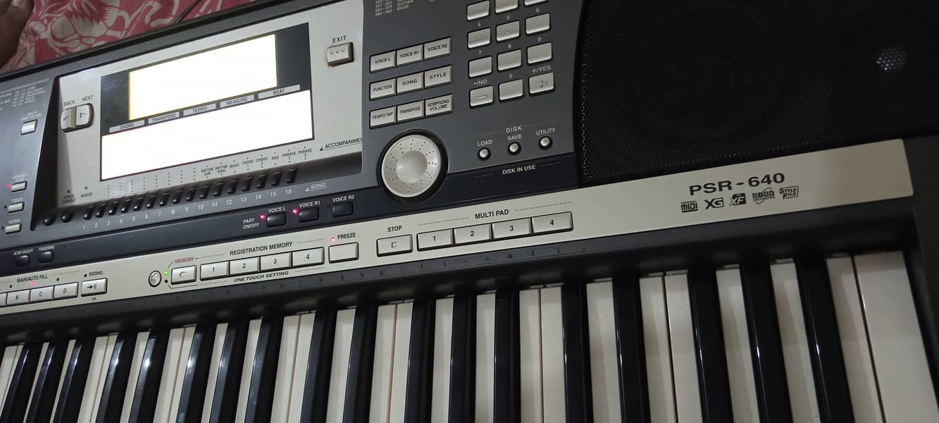 Yamaha PSR 640 Professional Yamaha Piano Keyboard Casio Roland Korg 0