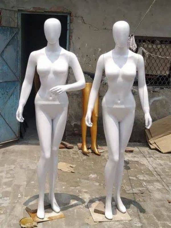 Mannequin New Dummies Available 2