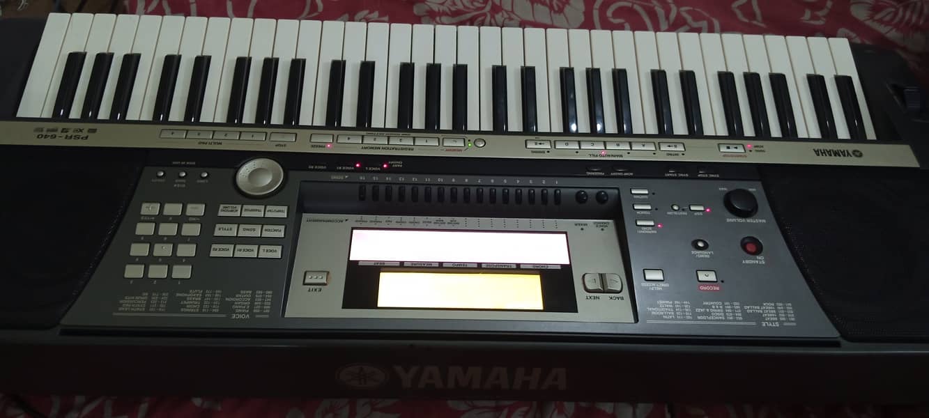 Yamaha PSR 640 Professional Yamaha Piano Keyboard Casio Roland Korg 3