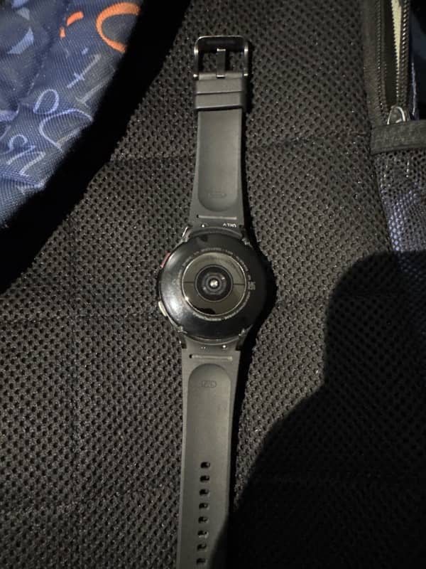 SAMSUNG GALAXY WATCH 4 CLASSIC (46mm) / (5ATM WATER AND DUST PROOF) 2