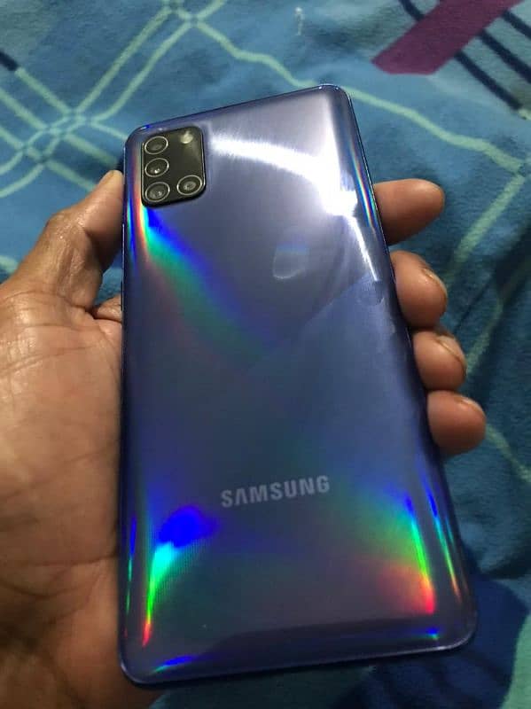 Samsung a31  4/128 condition 10.9. 5 4