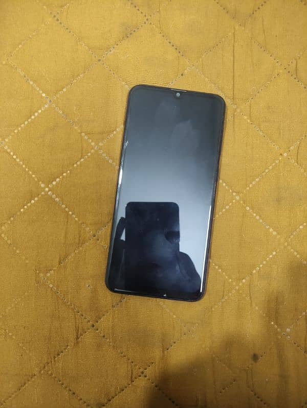 Samsung Galaxy A20 in good condition 2