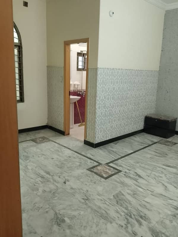 7marla first floor house available for With gas Islamabad 7