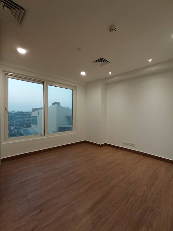 1 Beds With Maid Room Fully Luxurious Apartment Available for Rent and facing park Corners. 7