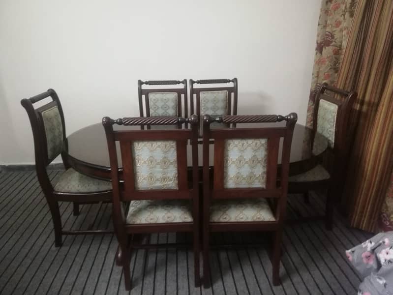 Dining table with 6 chairs 18