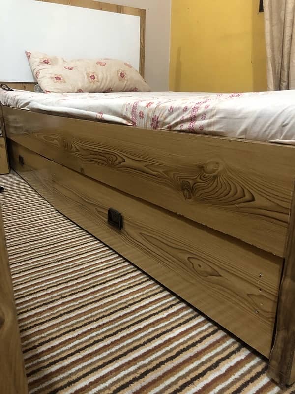 2 single bed  with drawers and mattress 4