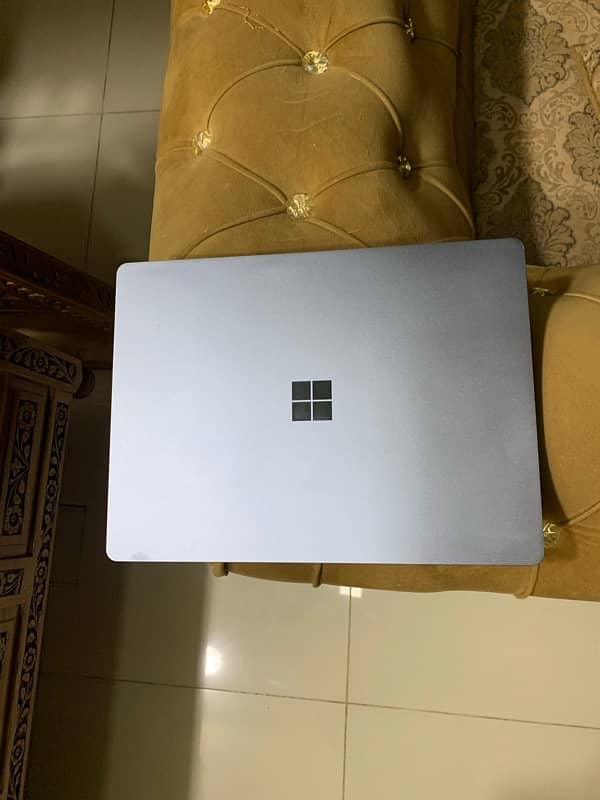 surface laptop go 2 0