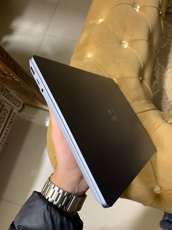 surface laptop go 2 3