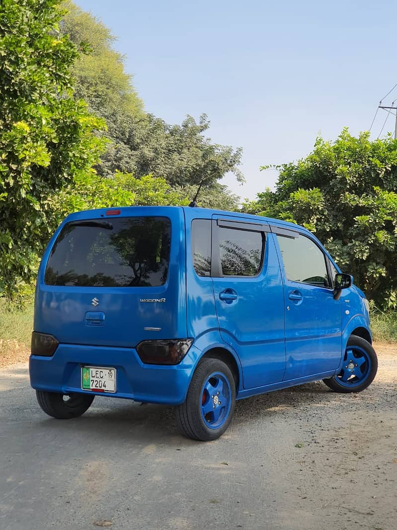 Suzuki Wagon R Hybrid 2019 4