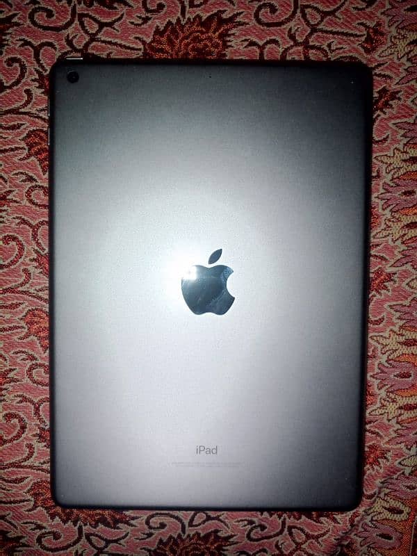 iPad 6 generation 32gb 1