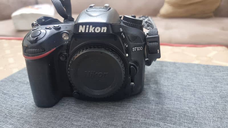 Nikon D 7100 with extra accessories. 1