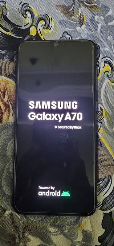 samsung A70 1