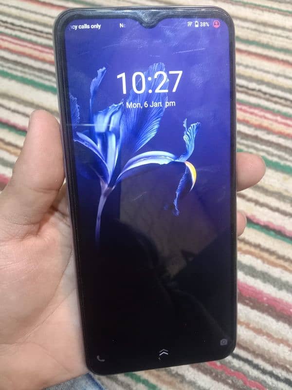 vivo y33s 8+4/128 with box and charger 1