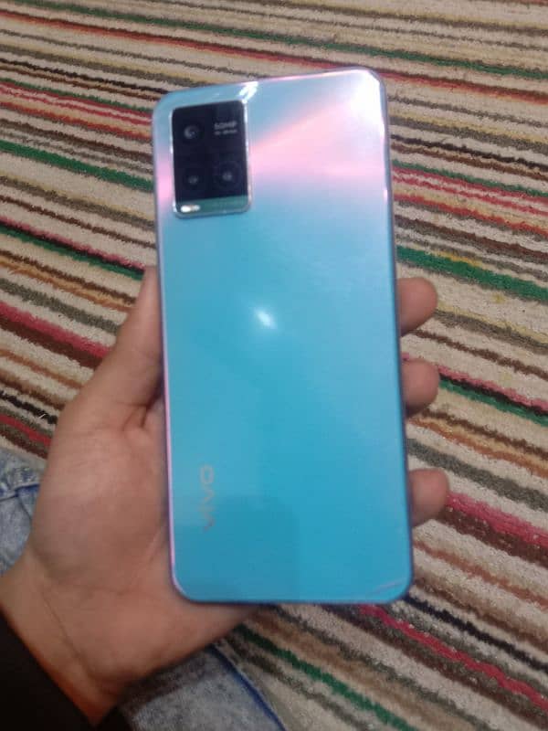 vivo y33s 8+4/128 with box and charger 6