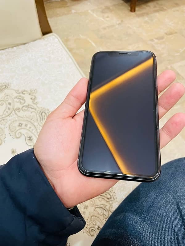 iphone 11 256gb black Pta Approved 4