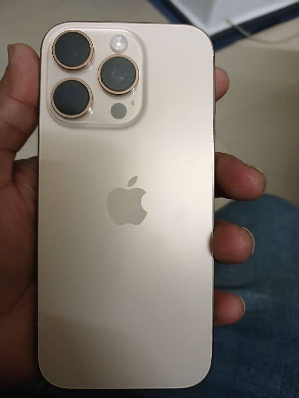 i phone 16 pro 128 gb desert titanium 1