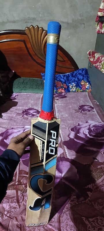 Cricket Kit With Ca pro 7000 Edition Bat + Rombo Arm stick + Full Kit 4