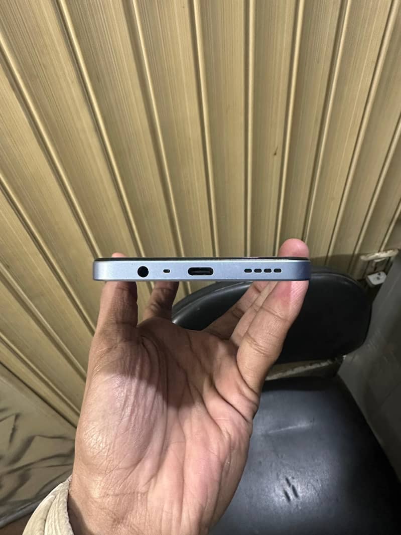 realme note 60 {4+128} 1