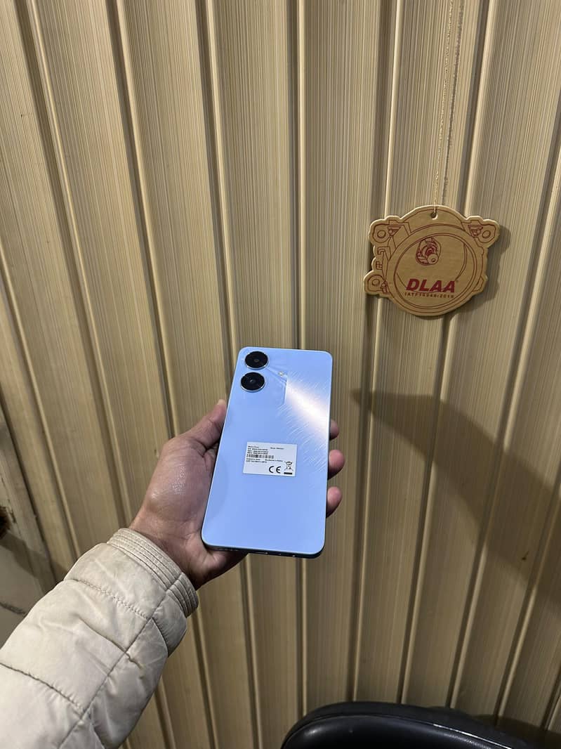 realme note 60 {4+128} 6