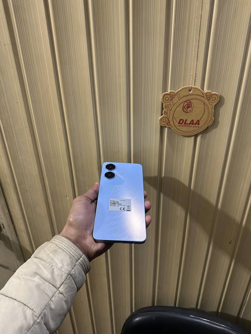 realme note 60 {4+128} 7