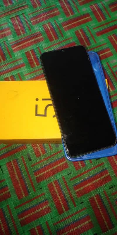 realme 5i 1