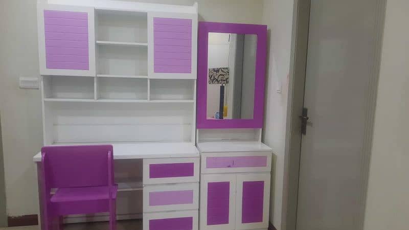 Girls study table chair and dressing 0