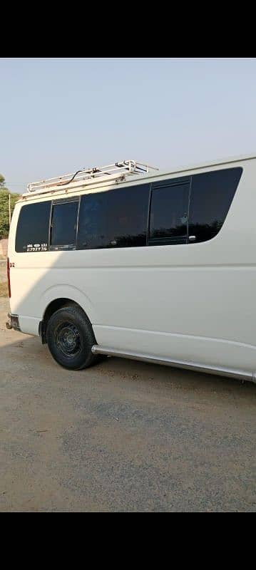 Toyota Hiace 200 Buxa 6