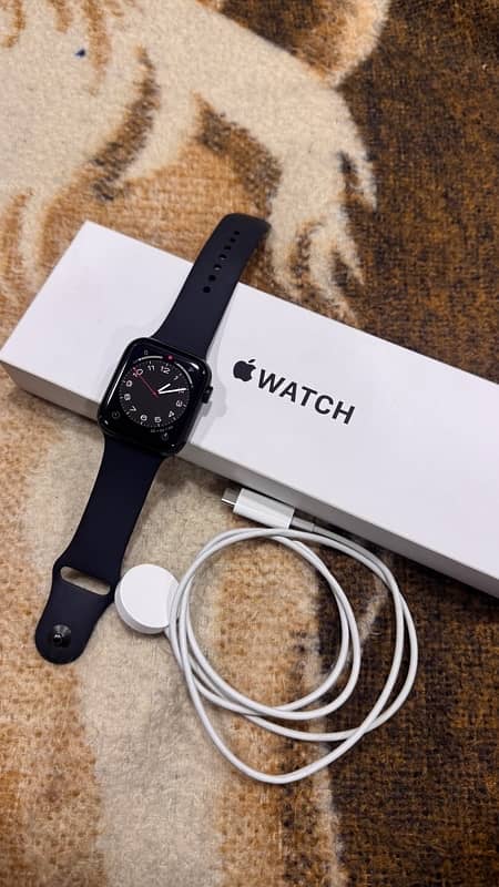 Apple Watch 2nd Gen 44mm| 100% BH | 7 Months Warranty | Complete Box | 5