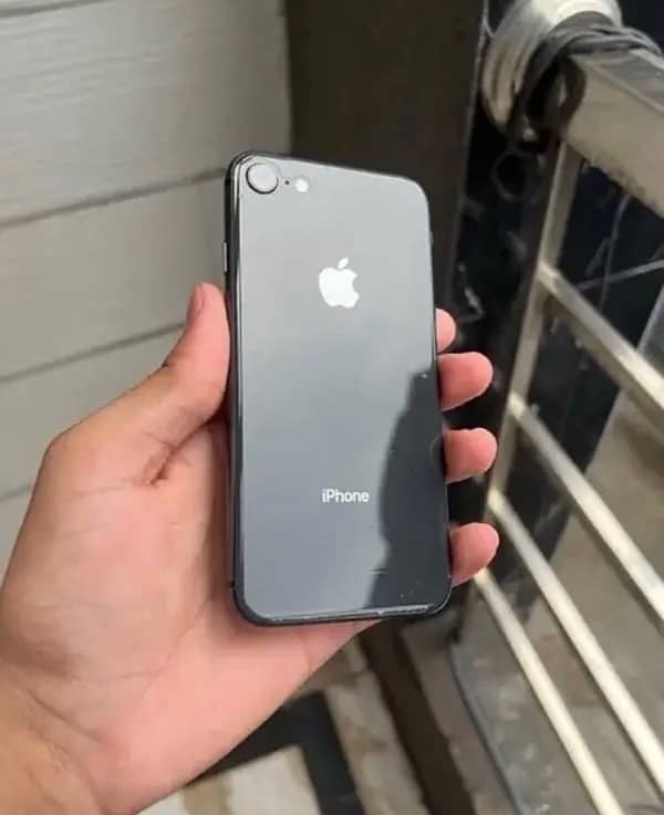 iphone 8 Pta approved lush condition 10/10 urgent sale 1