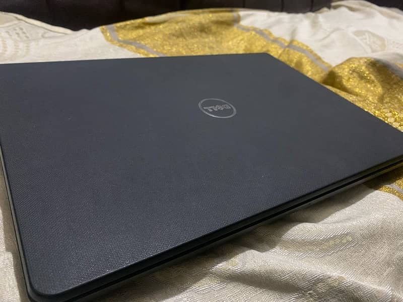 Dell Vostro, Core I7 7th generation 1tb hard Disk, 8gb ram 0