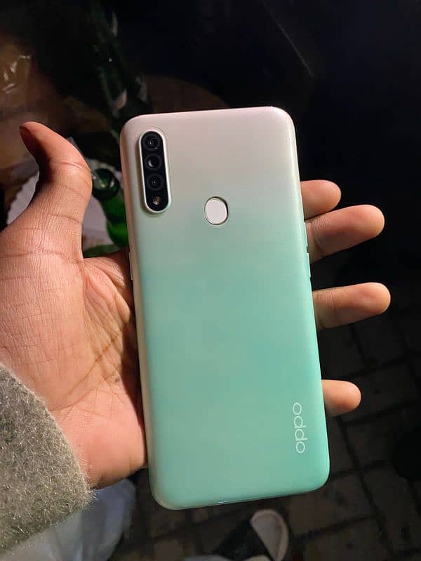 Oppo A31 8/256 4