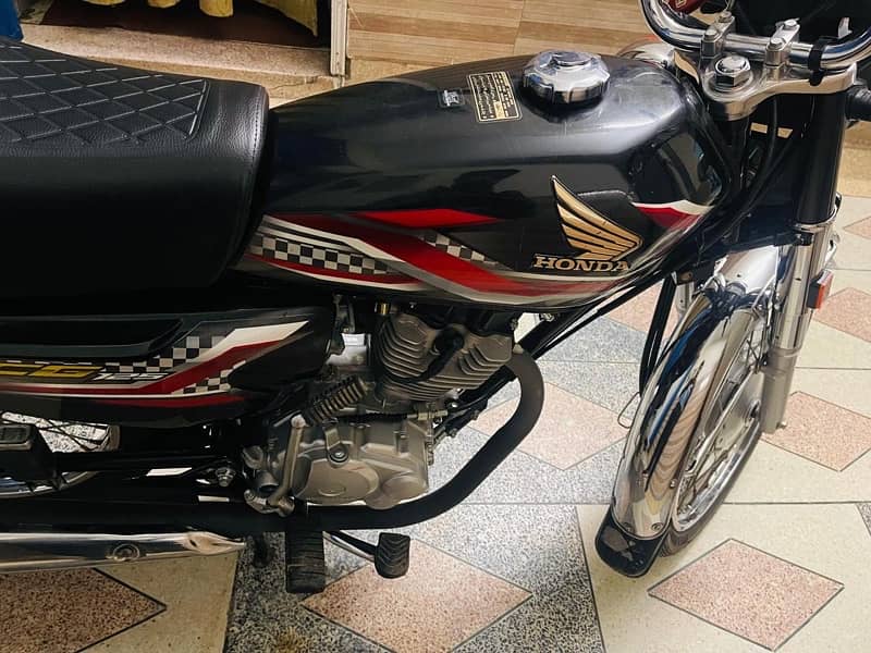 Honda Cg125 2024 3