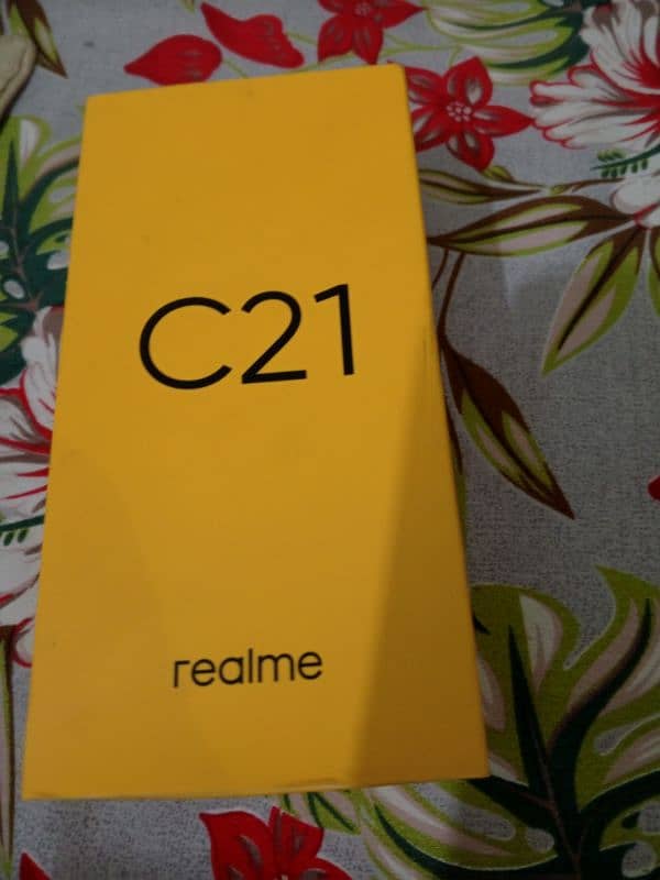 realme C21 0