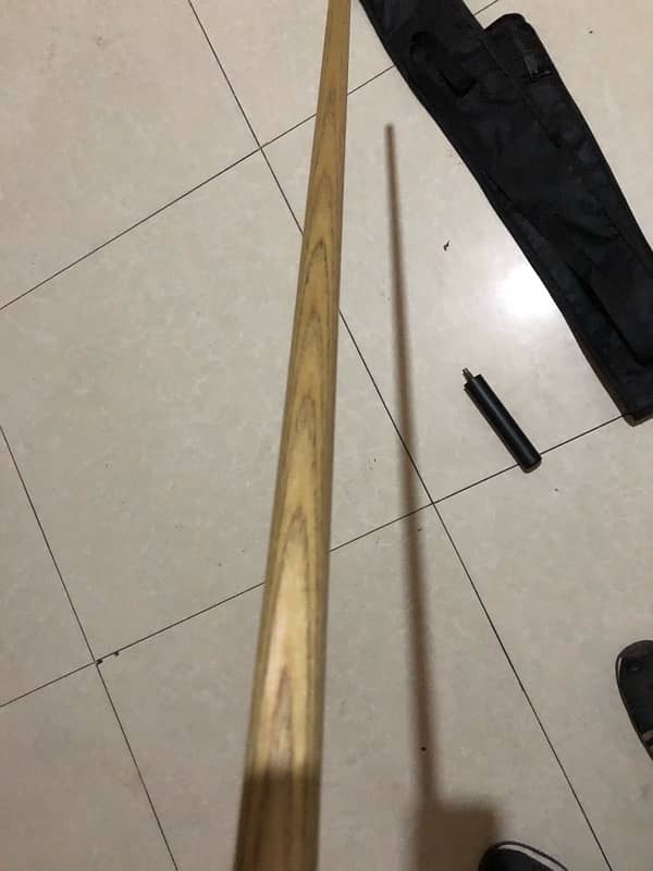 Lp One Piece Hand Made Cue With Extention & Bag | 57 , 10mm 18.2 5