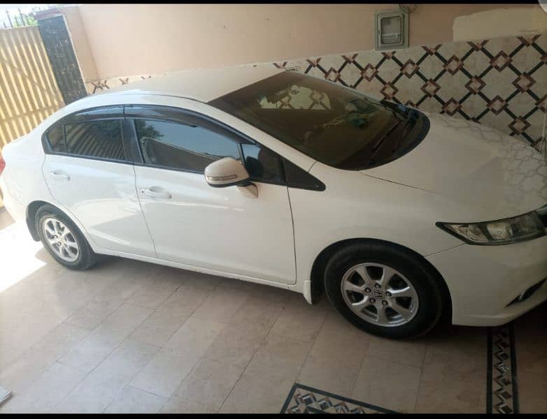 Honda Civic VTi 2013 4