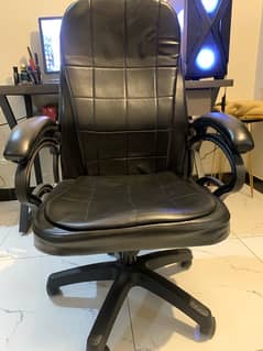 office/gaming chair in just 12k