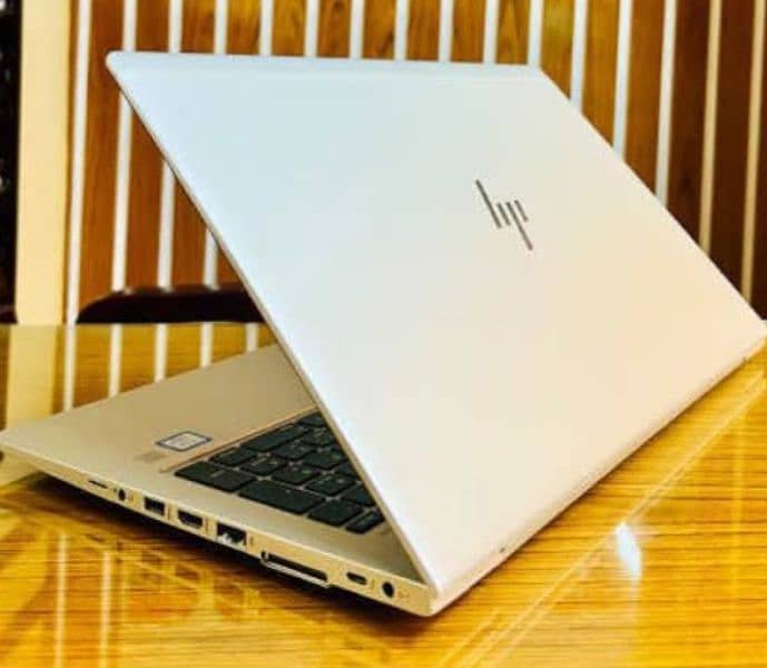 hp 840 g5 i5 8th gen 8gb 256gb neat condition 0