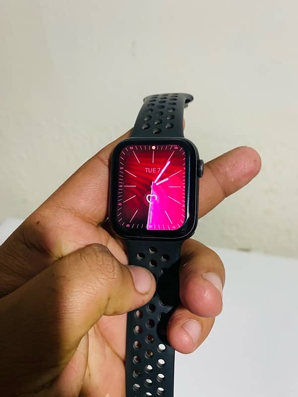 APPLE SERIES 6 (BLACK) {44 mm} NIKE EDITION WITH CHARGER (NIKE STRAPS) 5