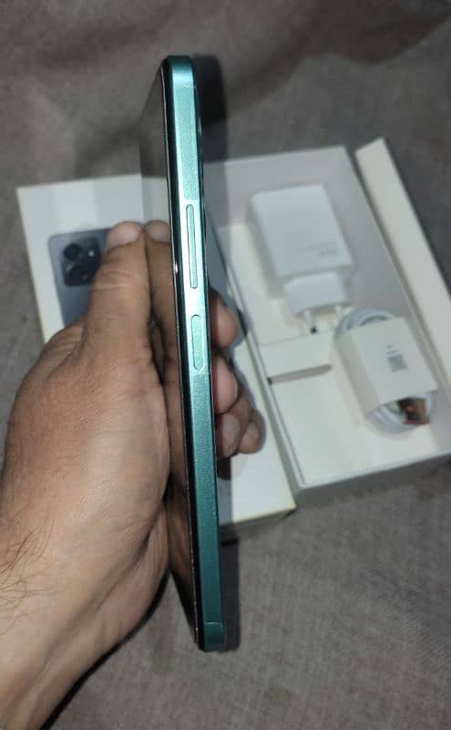 redmi note 12 mint green 10 months warranty 4