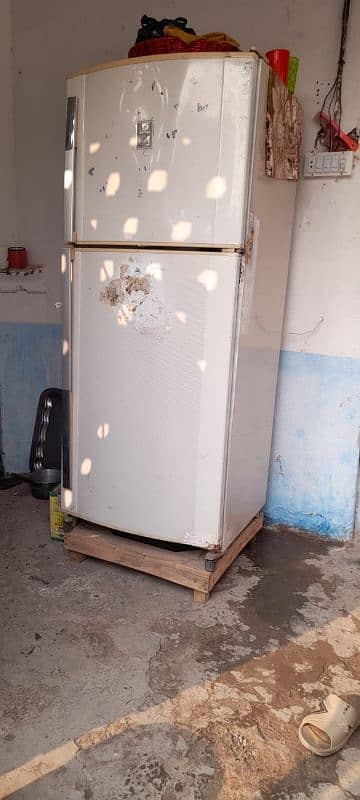 used refrigerator but in good condition 0